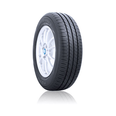 Toyo NanoEnergy 3 - Sommard�ck 